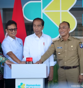 jokowi rumah sakit kemenkes makassar